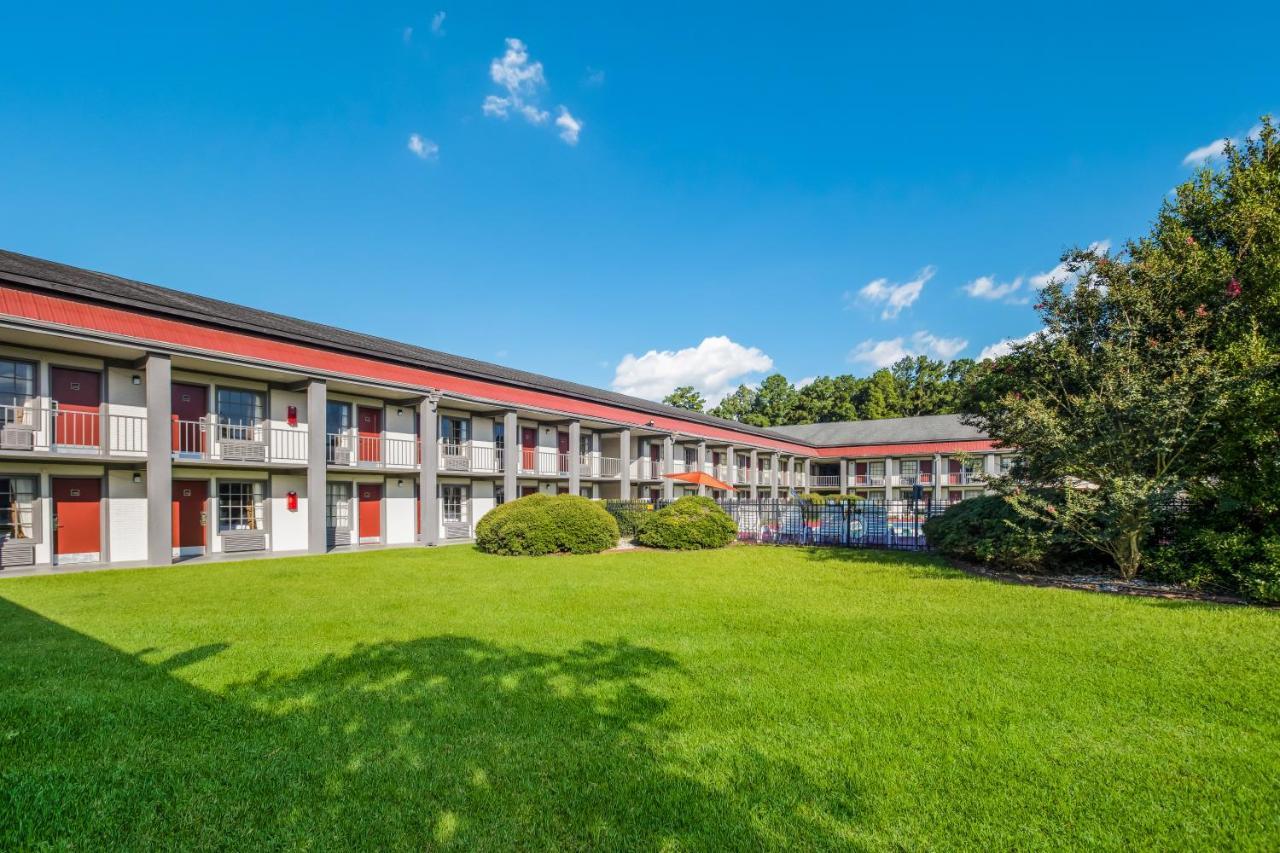 Red Roof Inn Savannah - Richmond Hill I-95 Exterior photo