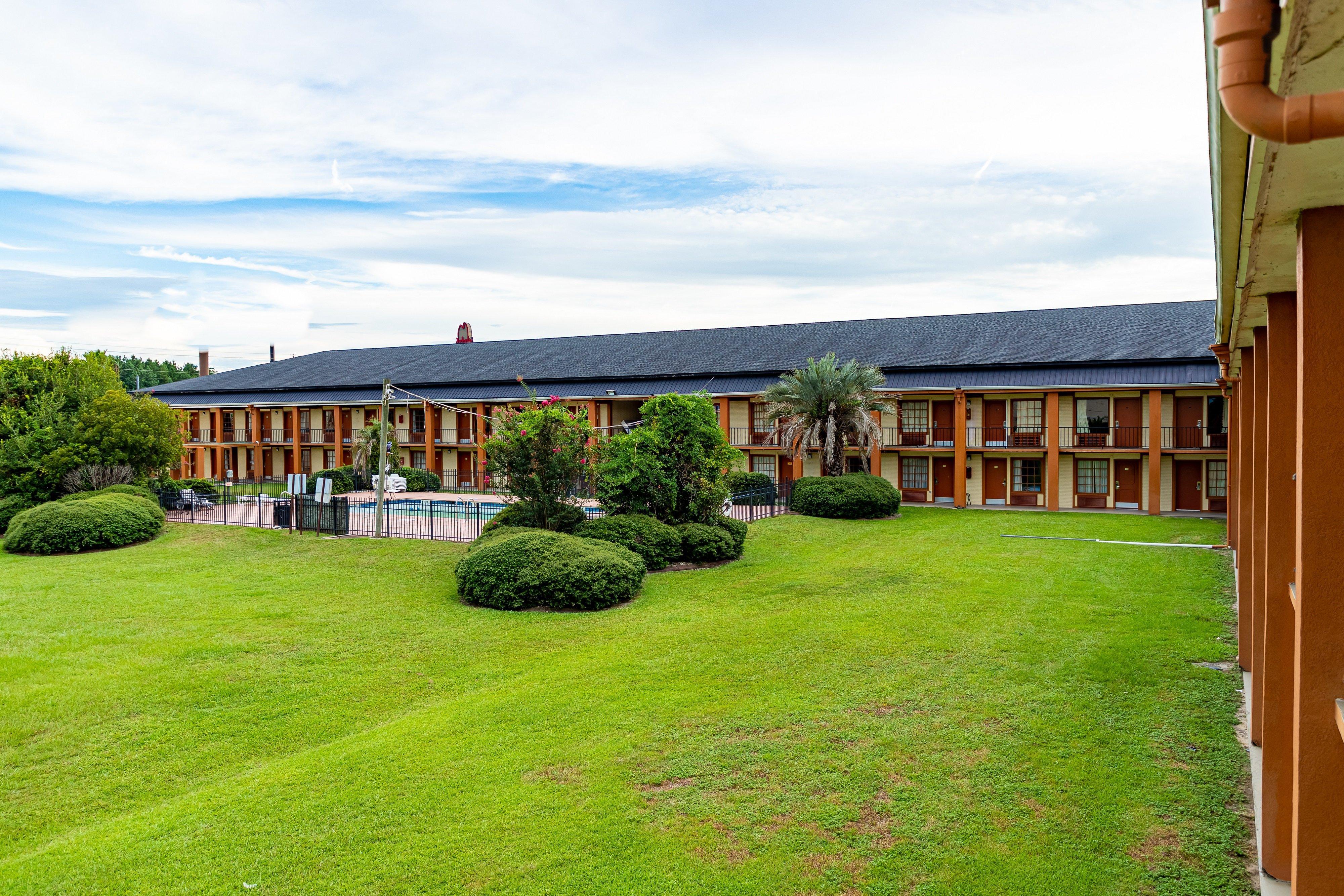 Red Roof Inn Savannah - Richmond Hill I-95 Exterior photo